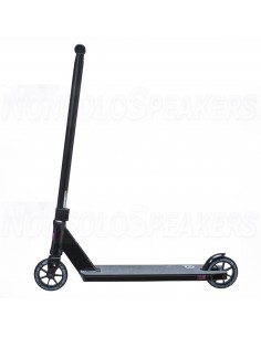 District Titan Pro Scooter Black 2