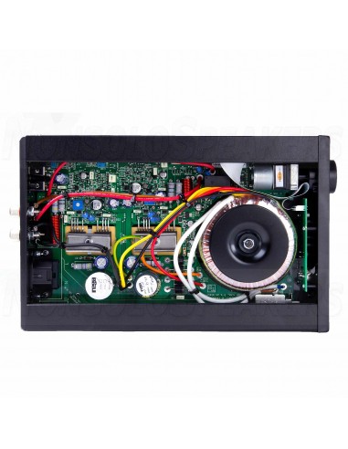 REGA IO STEREO AMPLIFIER 2 CHANNEL