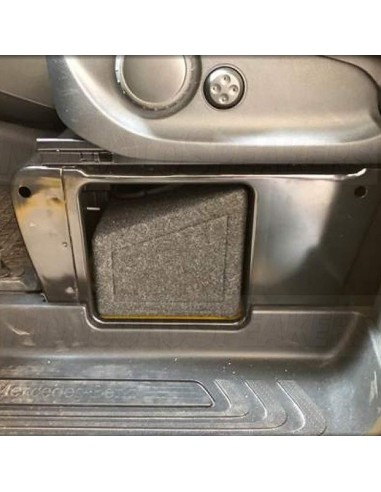 FBmerc11 Mercedes-Benz Vito III W447 Fit-Box subwoofer enclosure