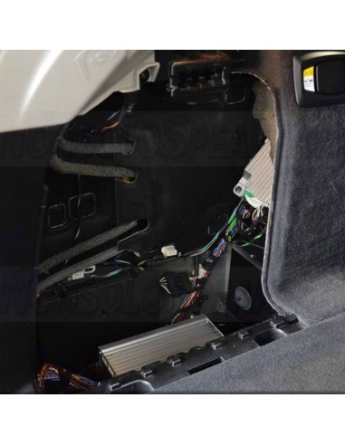 FBbmw26 BMW 5 F11 Fit-Box subwoofer enclosure