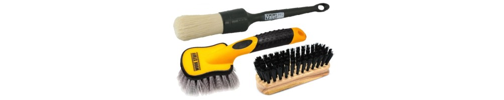 Bicycle brushes and brushes