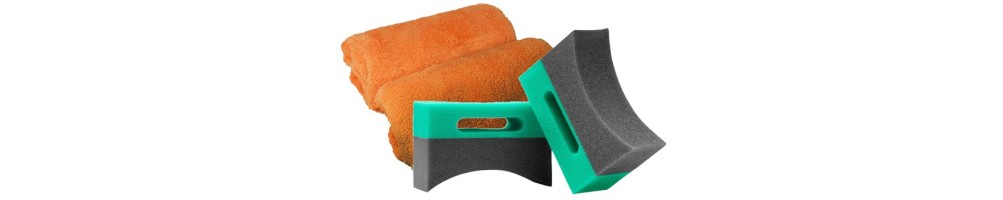 Applicators and wipes for tires and rims