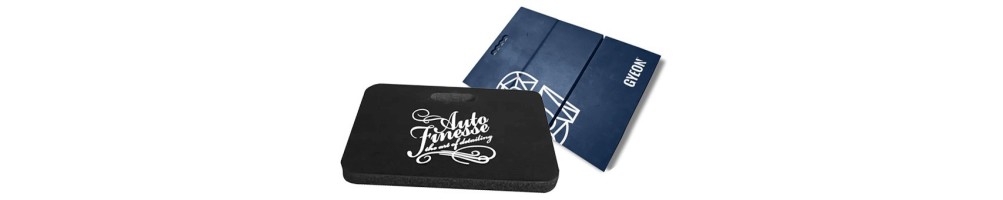 Detail pads and knee pads